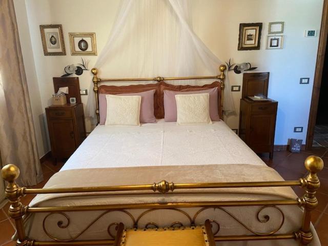 Bed And Breakfast Casale Del Sole คาสเตลลินา มาริตติมา ภายนอก รูปภาพ